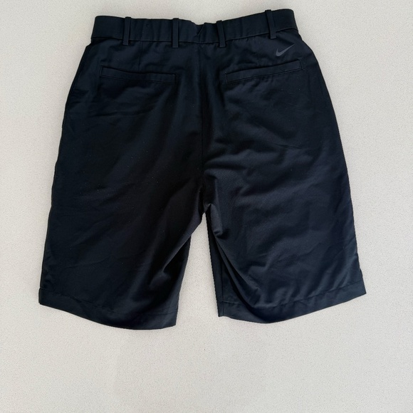 NWOT Nike Tour Men’s 10″ Chino Golf Shorts - Picture 4 of 6